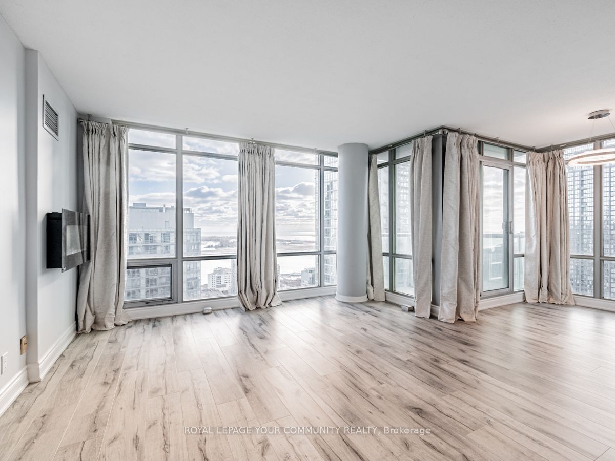 81 Navy Wharf Crt, unit 3205 for rent