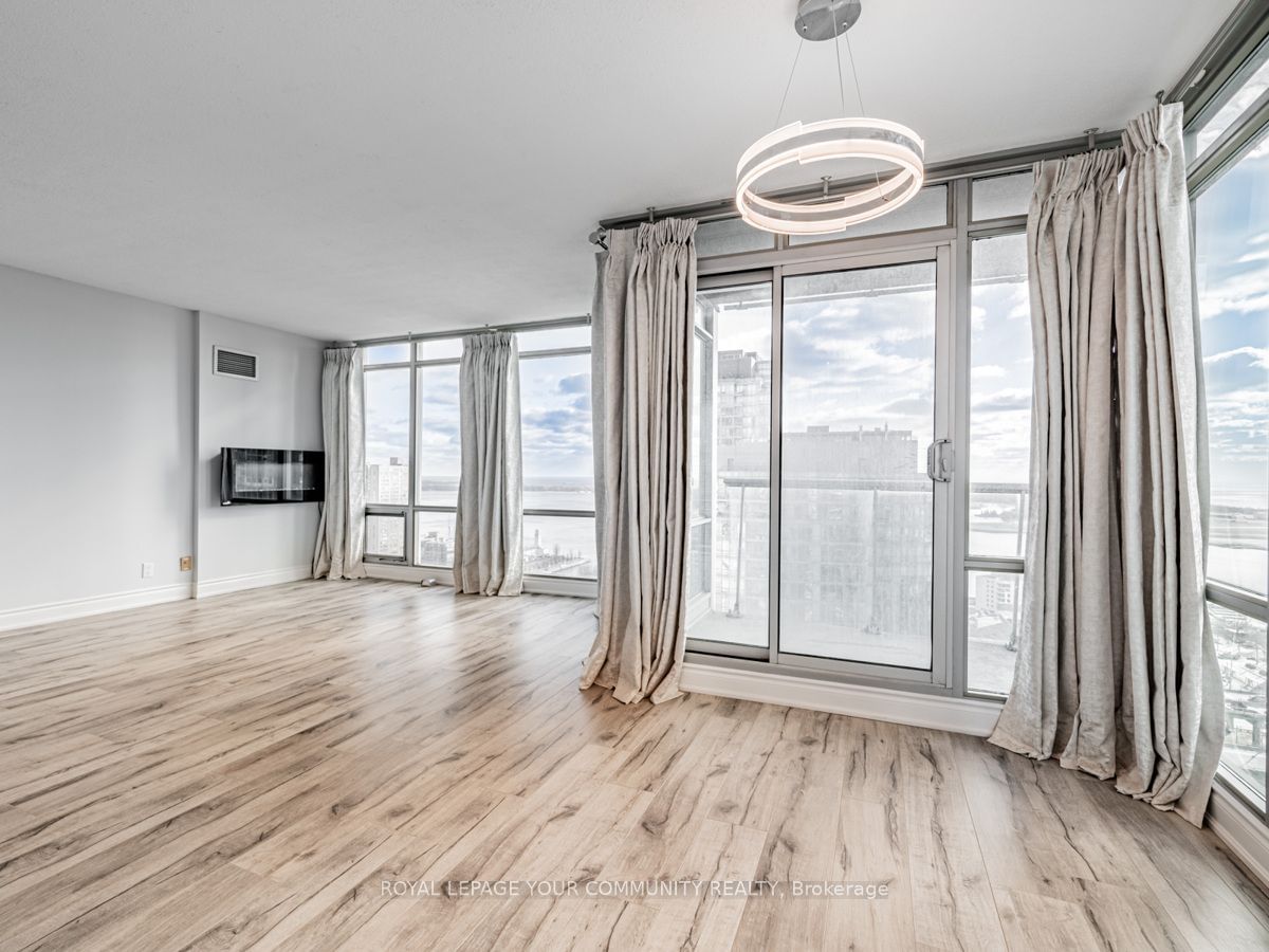 81 Navy Wharf Crt, unit 3205 for rent