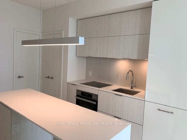 20 Richardson St, unit 2402 for rent