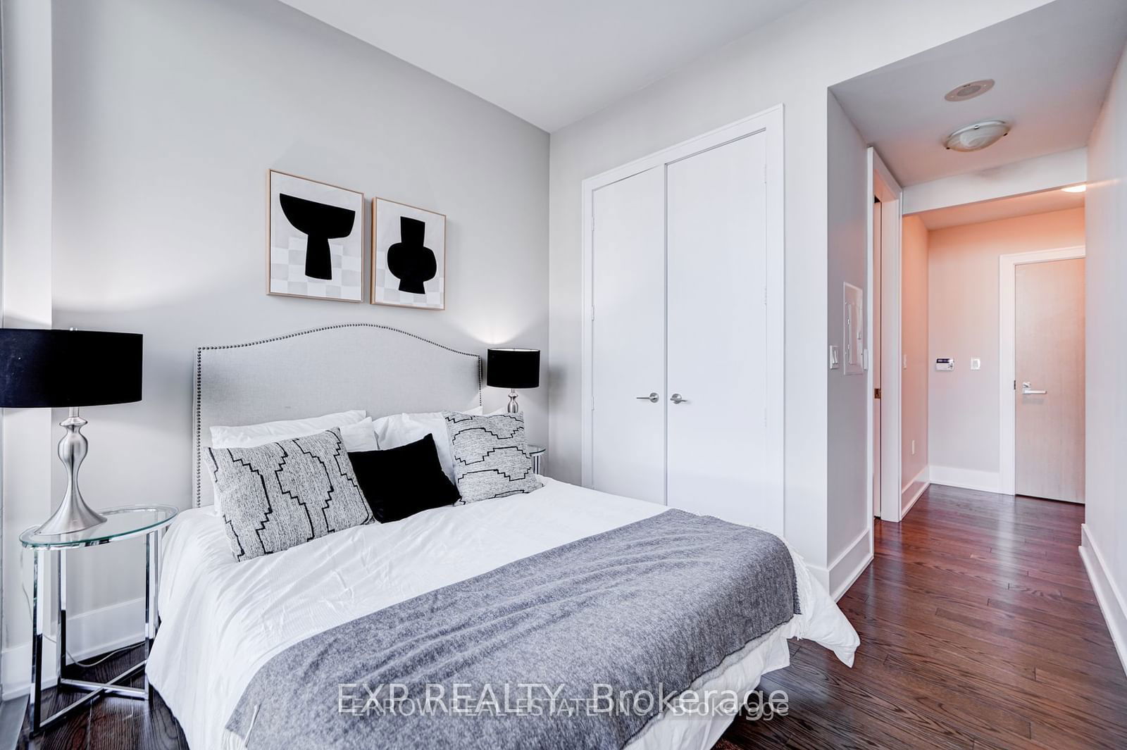 39 Queens Quay E, unit 101 for rent