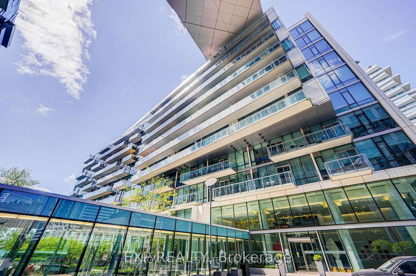 39 Queens Quay E, unit 101 for rent