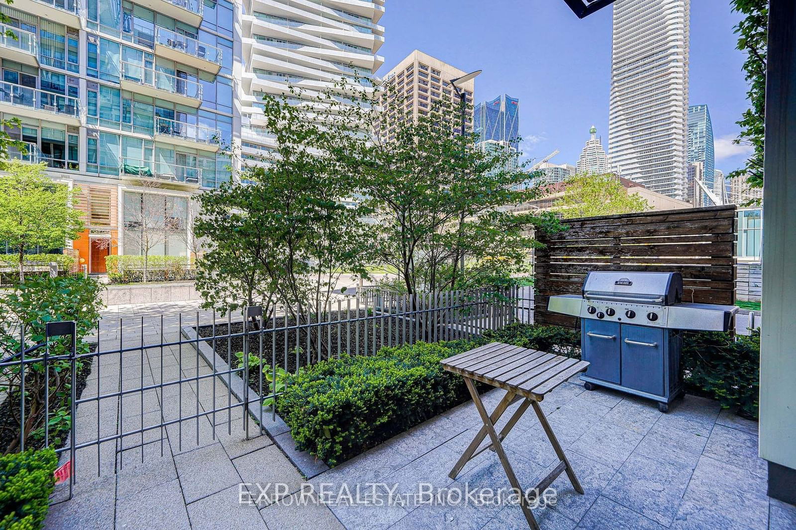 39 Queens Quay E, unit 101 for rent