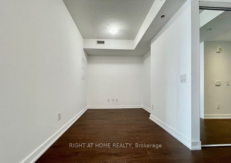 72 Esther Shiner Blvd, unit 1809 for rent