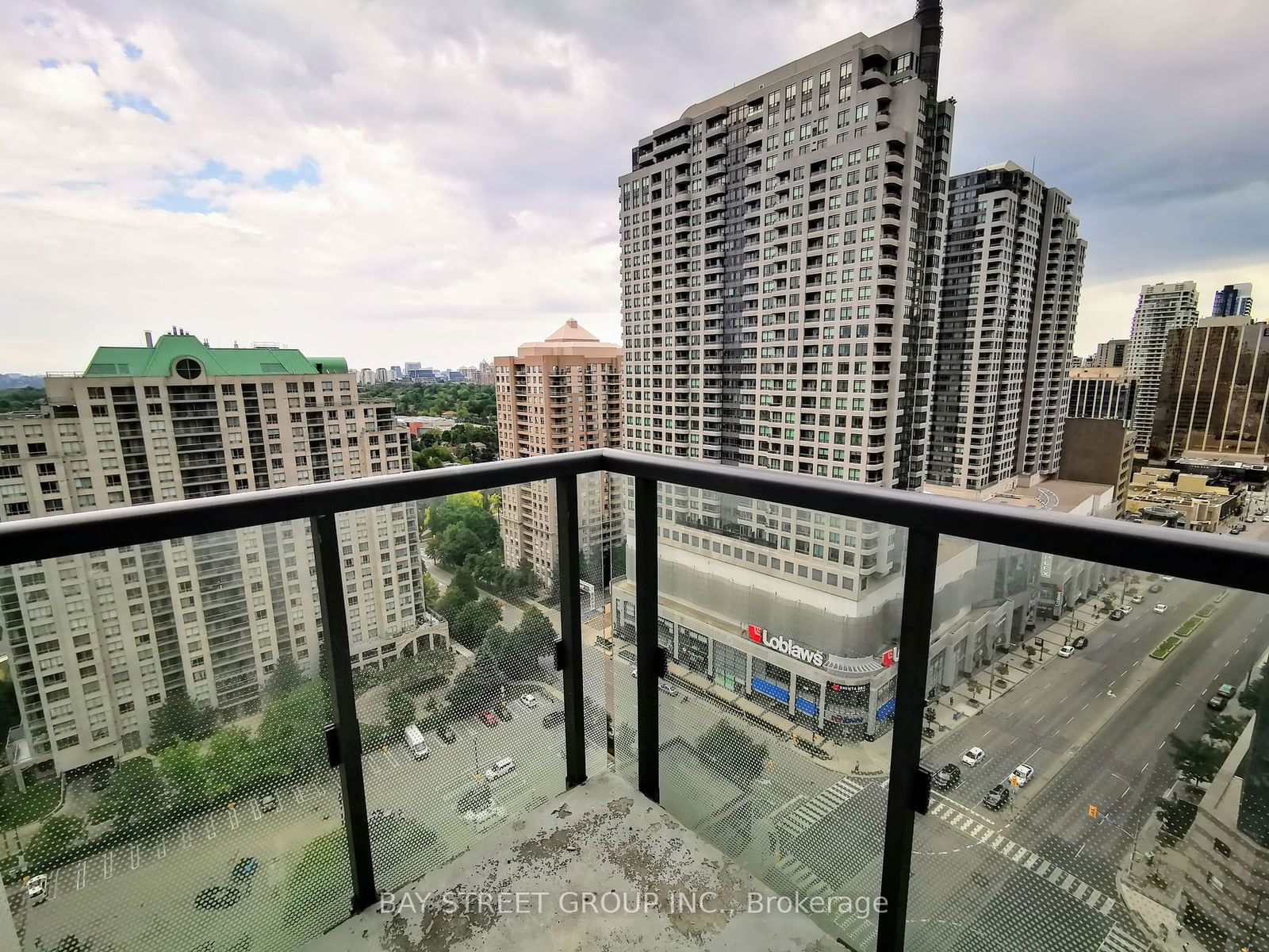 5168 Yonge St, unit 2212 for rent