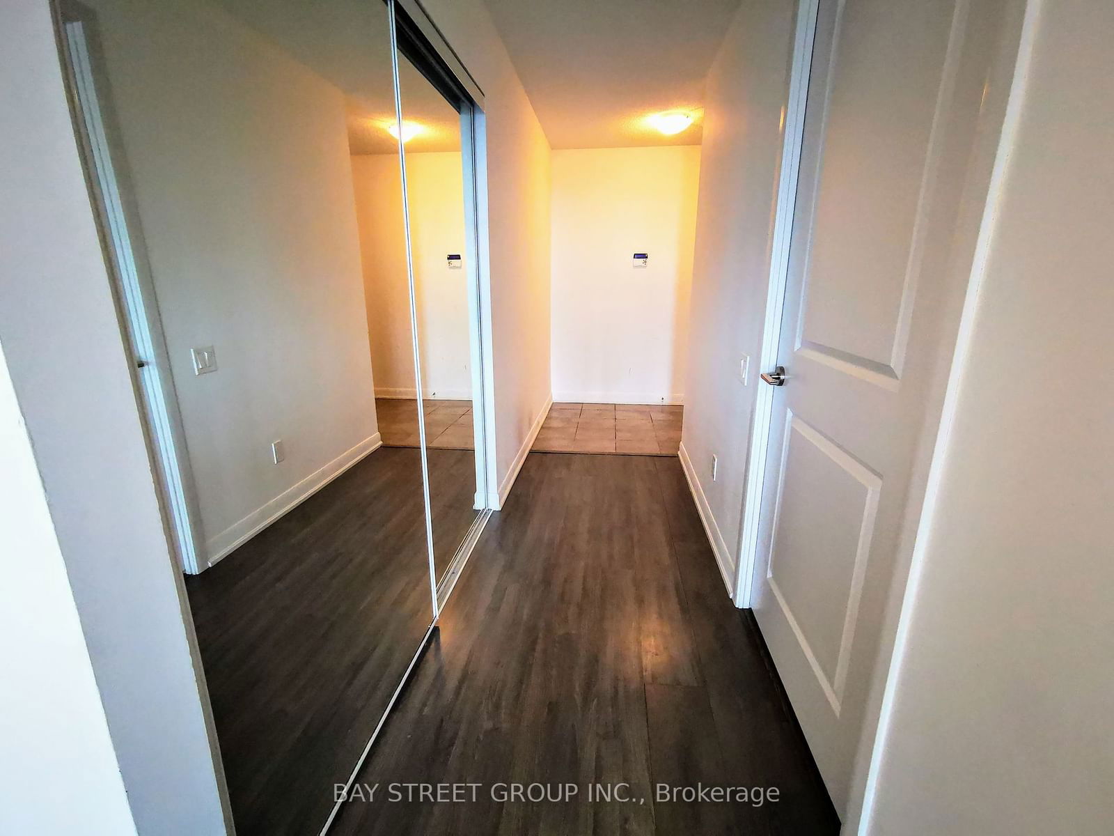 5168 Yonge St, unit 2212 for rent