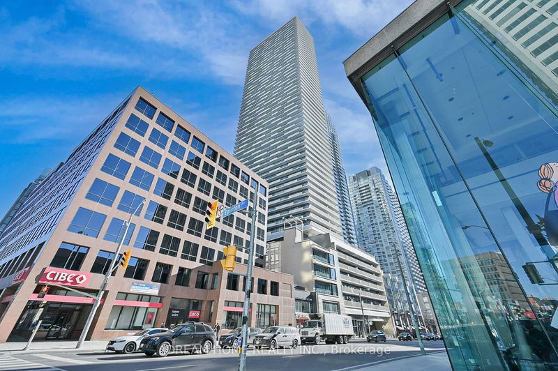 2221 Yonge St, unit 5303 for sale