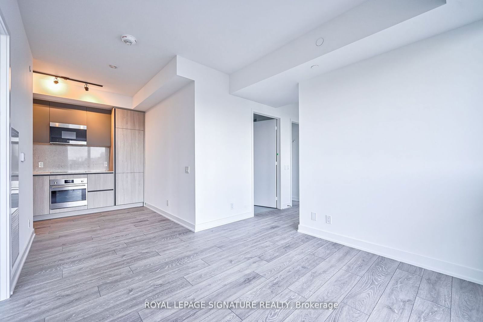 108 Peter St, unit 1622 for rent