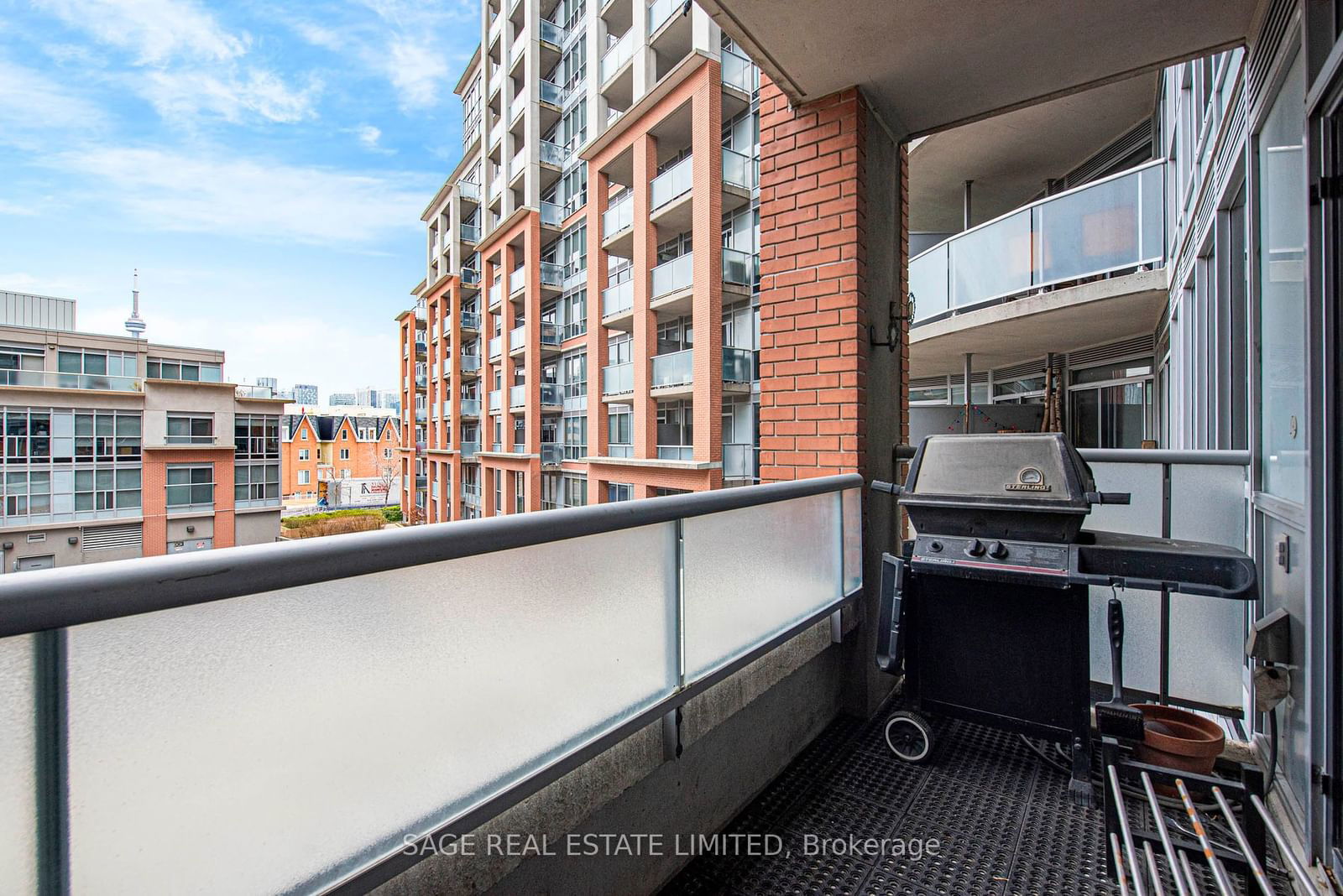 1 Shaw St, unit 328 for rent