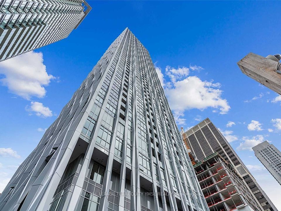 1 Yorkville Ave, unit 1601 for sale