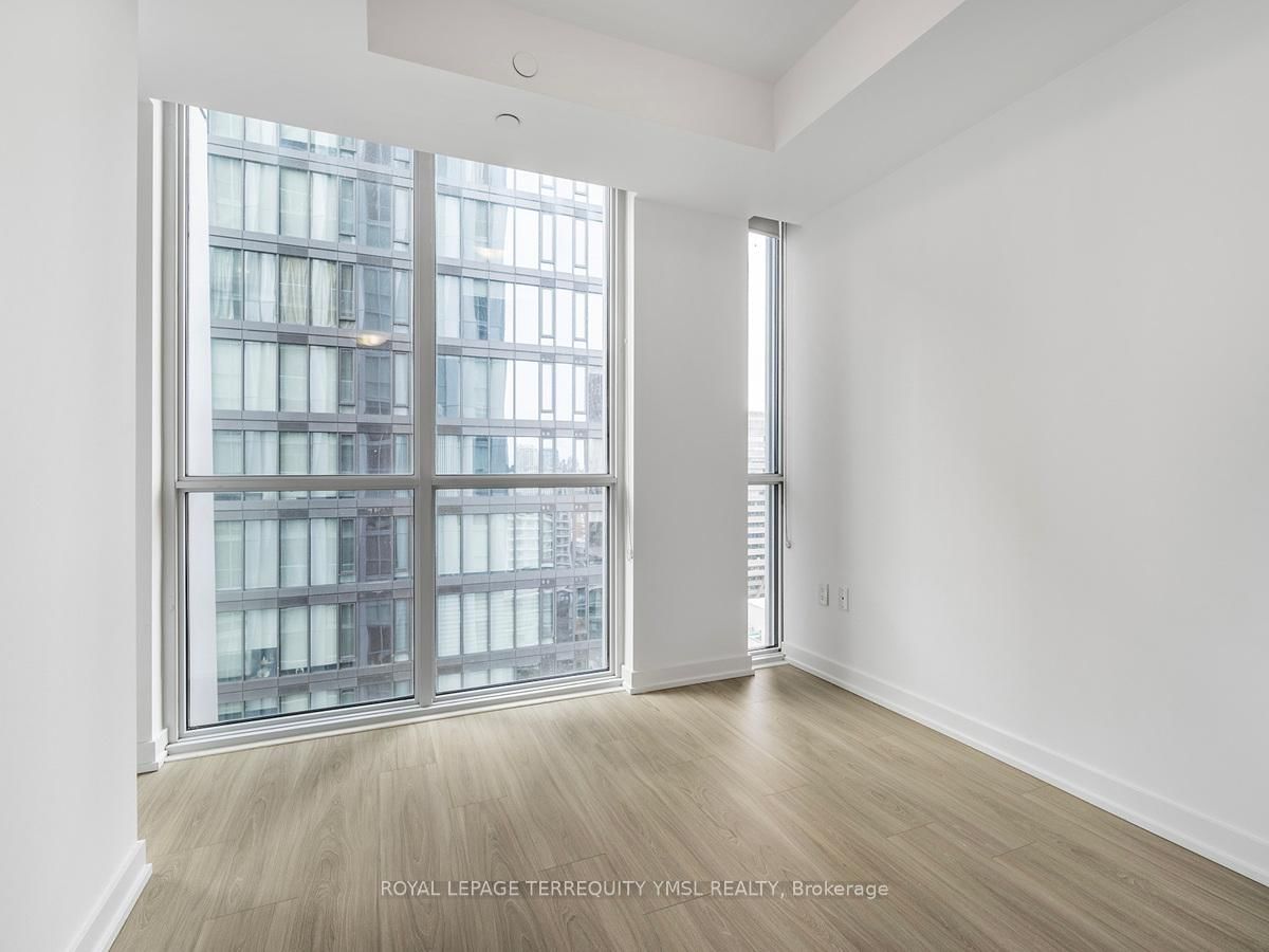 1 Yorkville Ave, unit 1601 for sale