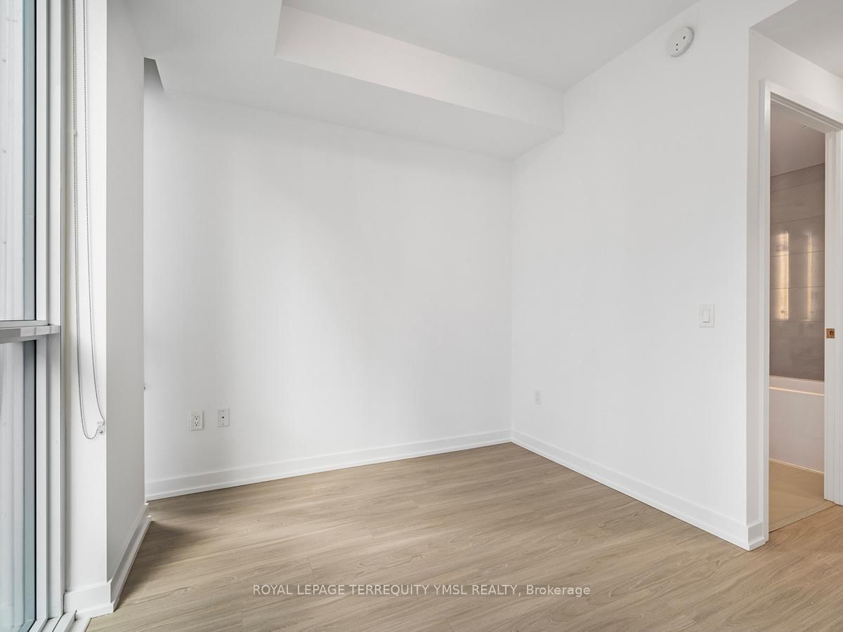 1 Yorkville Ave, unit 1601 for sale