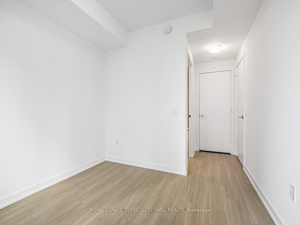 1 Yorkville Ave, unit 1601 for sale