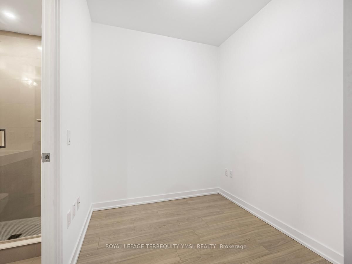 1 Yorkville Ave, unit 1601 for sale