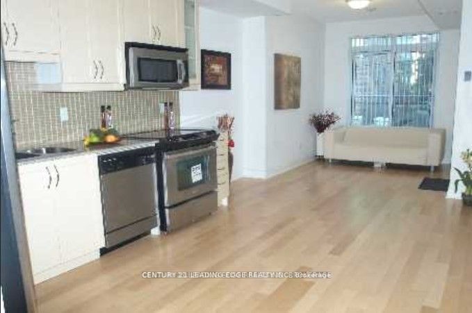 21 Olive Ave, unit 202 for rent