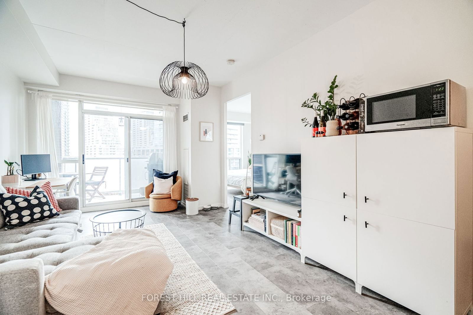 1 Shaw St, unit 613 for rent