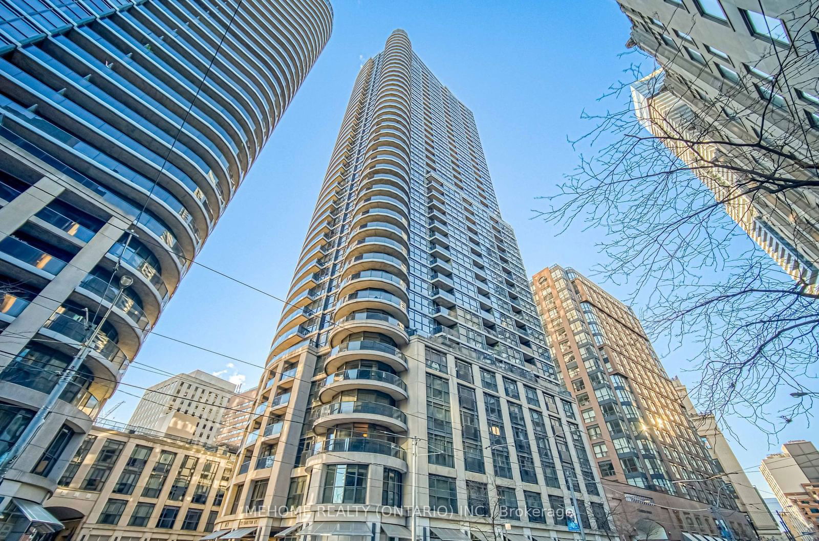 21 Carlton St, unit 909 for sale