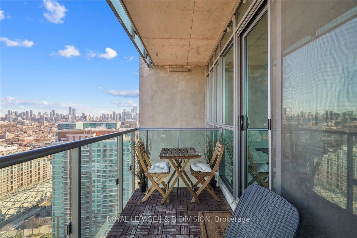 150 East Liberty St, unit 2816 for sale