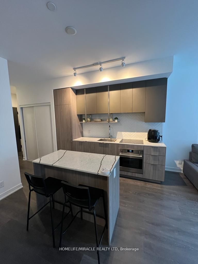 15 Holmes Ave, unit 316 for sale