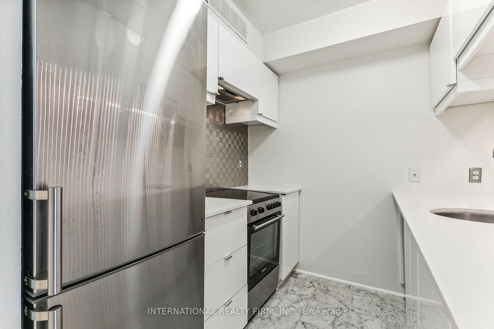 50 Lombard St, unit 1404 for sale