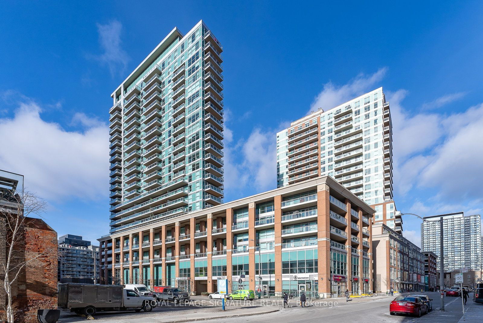 100 Western Battery Rd, unit 422 for rent