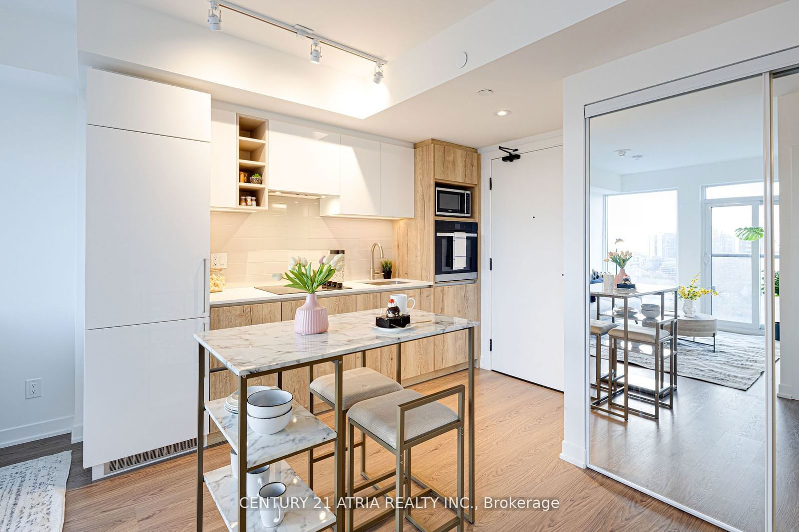 319 Jarvis St, unit 1711 for sale