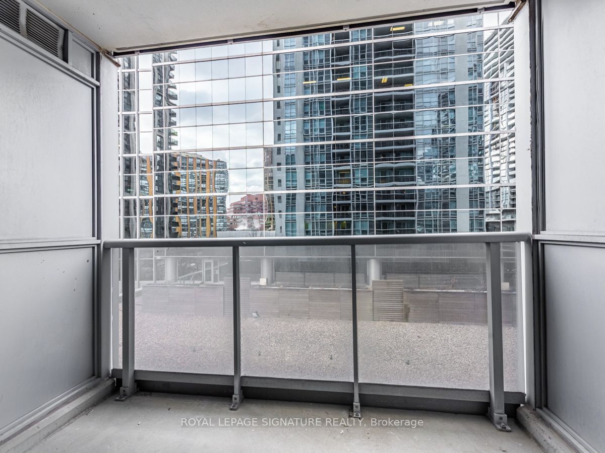 4978 Yonge St, unit 610 for rent