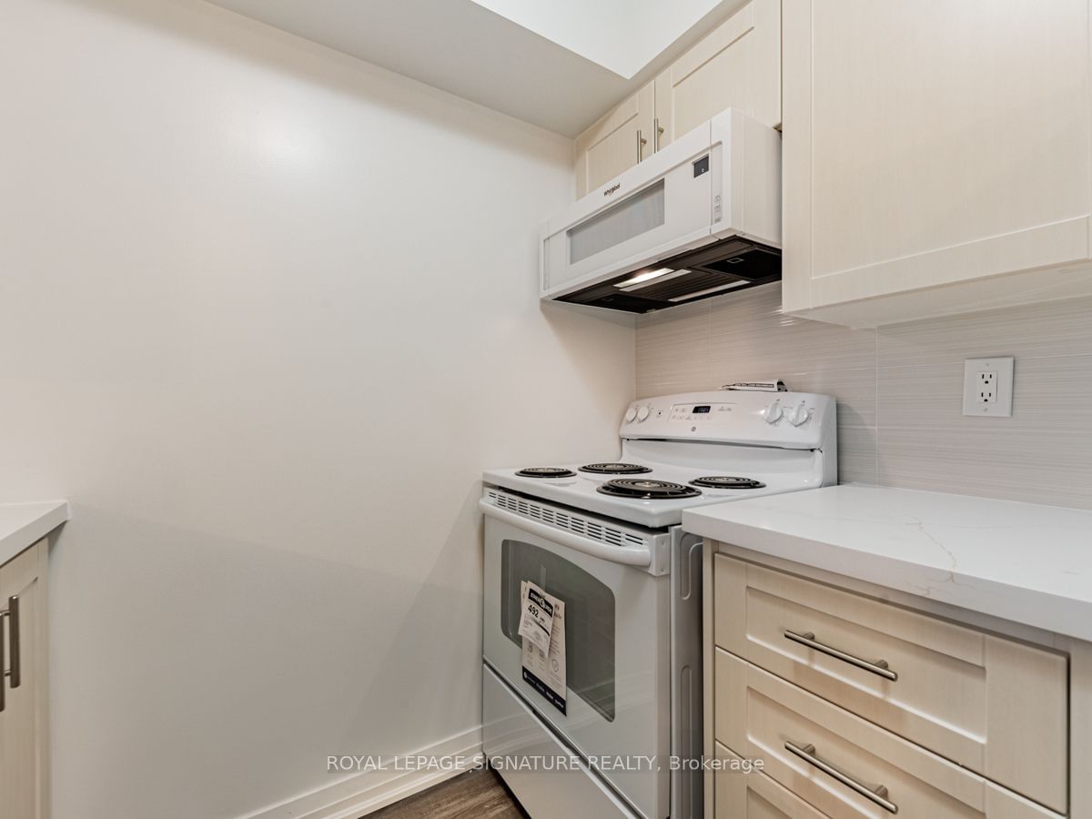 4978 Yonge St, unit 610 for rent