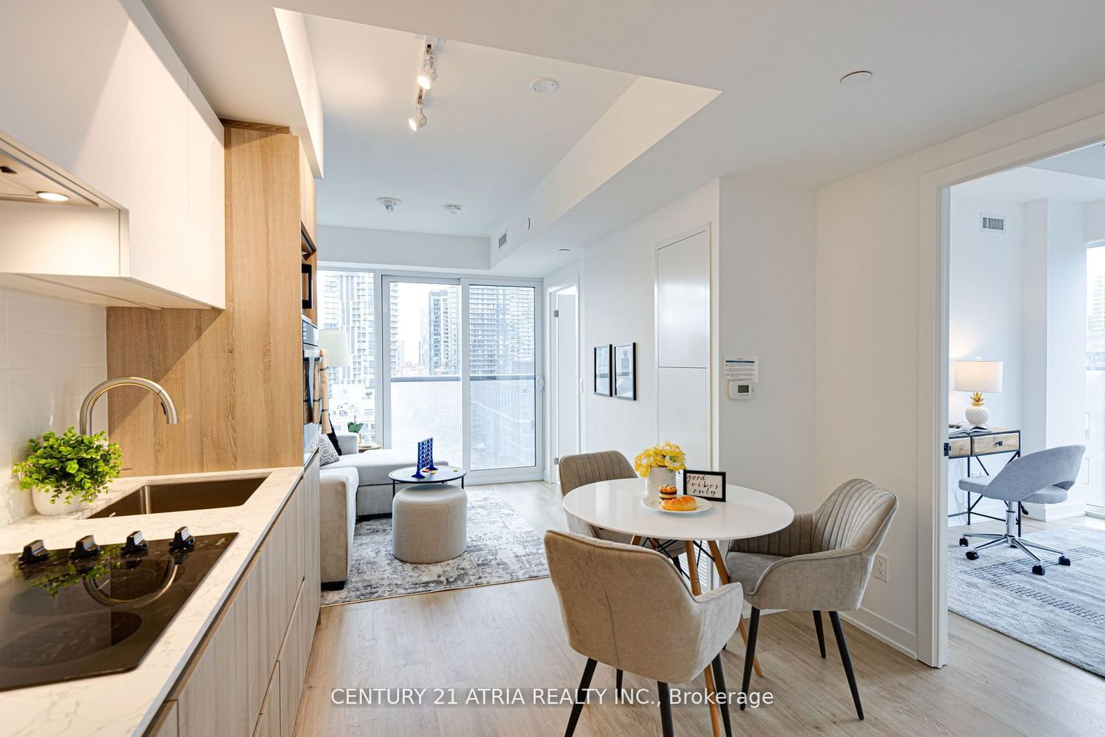 319 Jarvis St, unit 1602 for sale