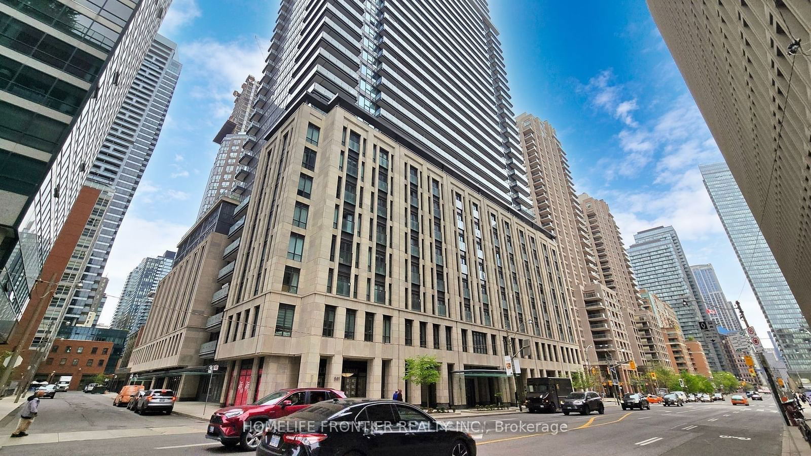 955 Bay St, unit 3901 for rent