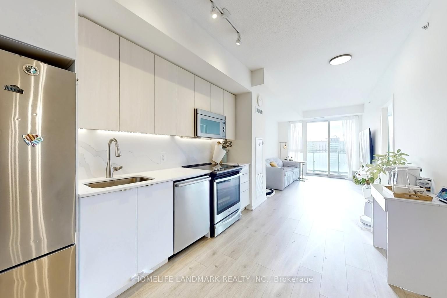 3237 Bayview Ave, unit 911 for sale