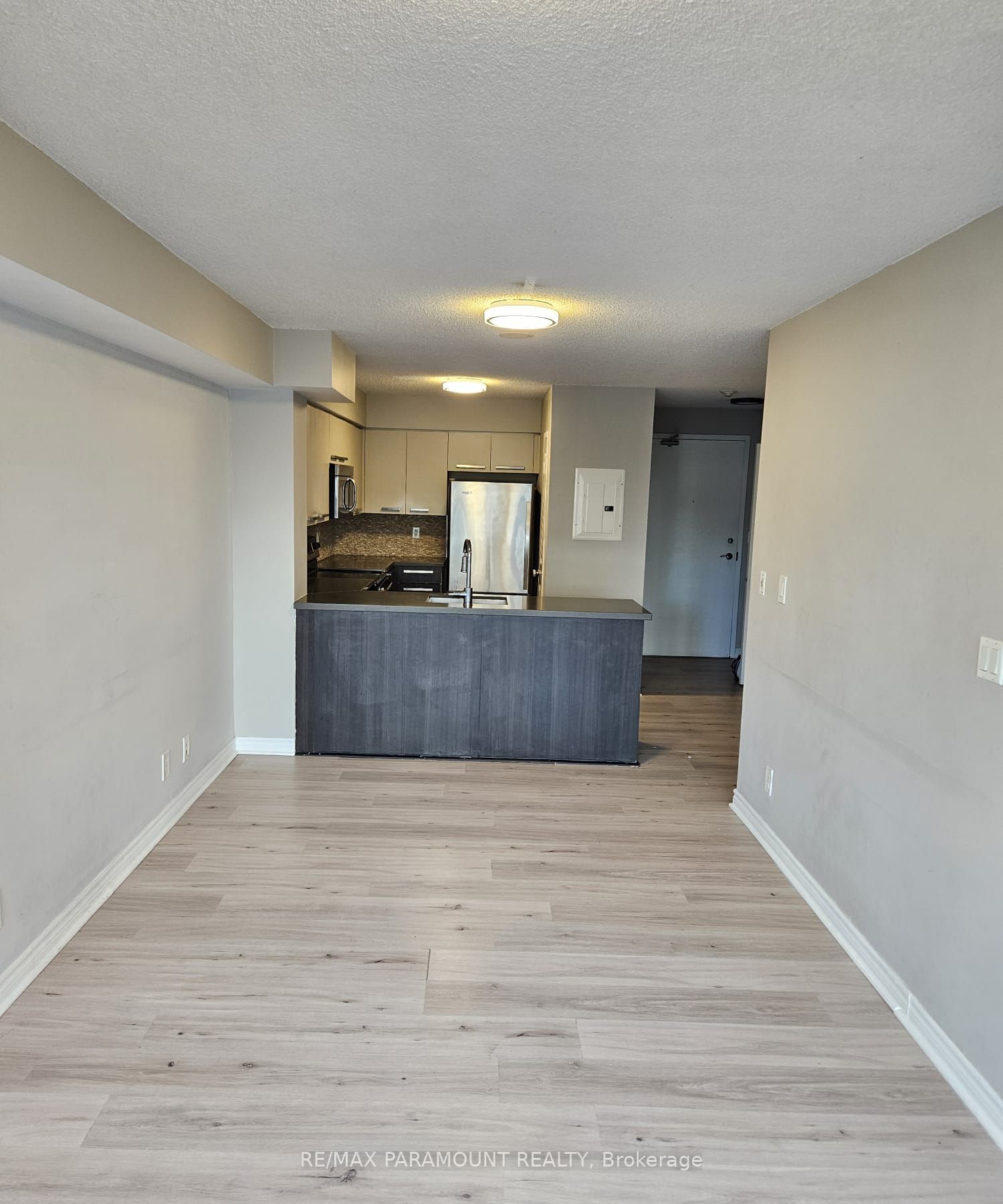 11 St Joseph St, unit 409 for rent