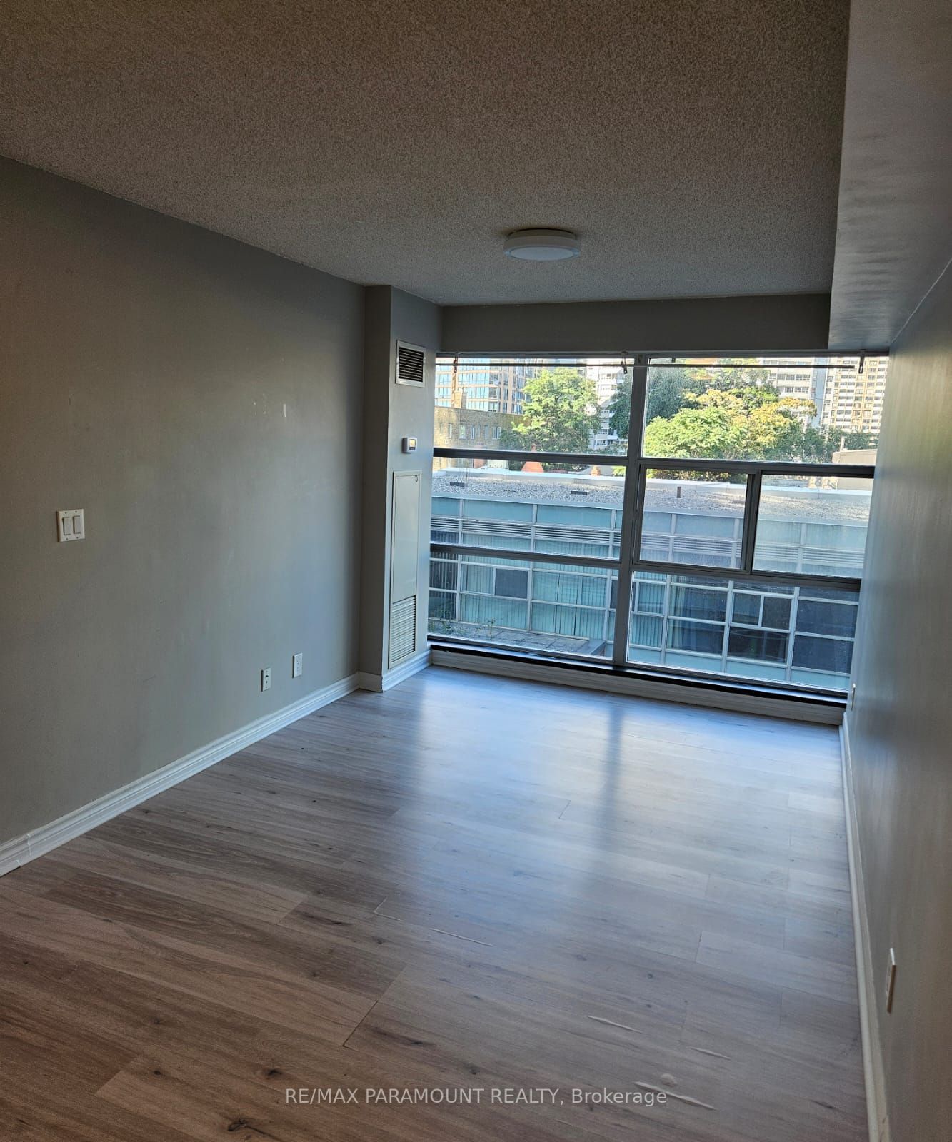 11 St Joseph St, unit 409 for rent