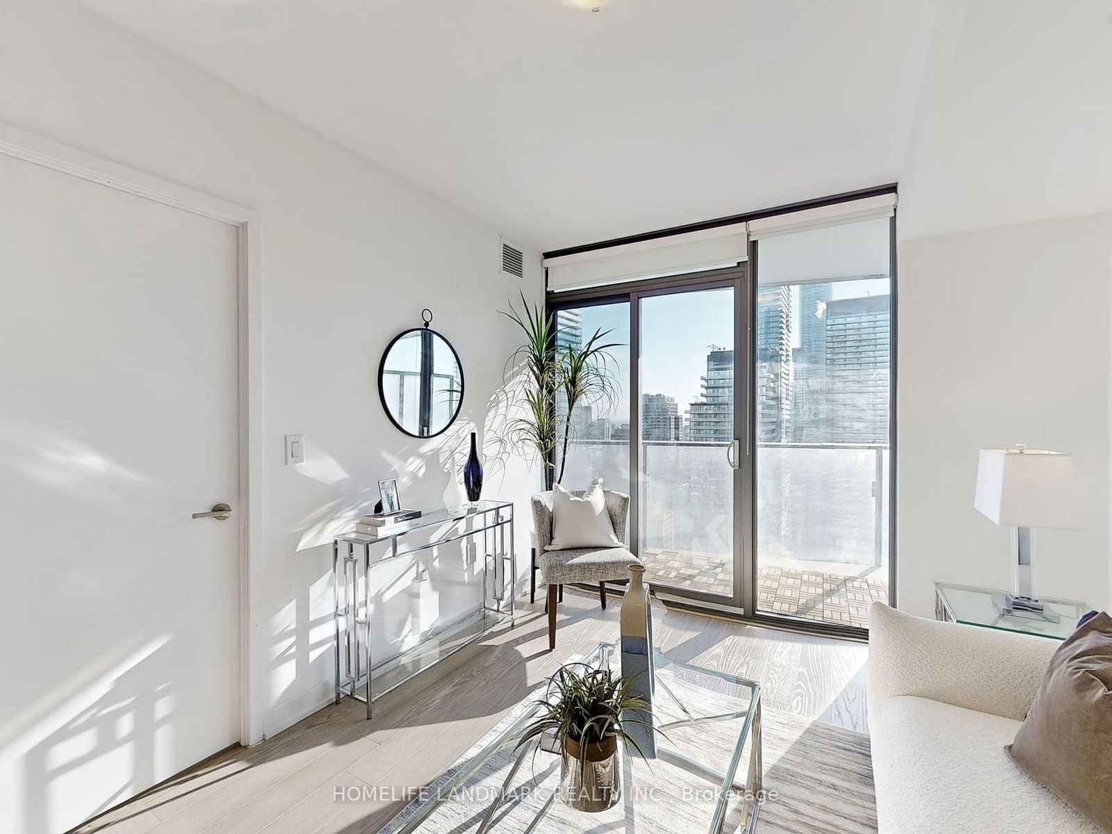 11 Wellesley St W, unit 3203 for sale