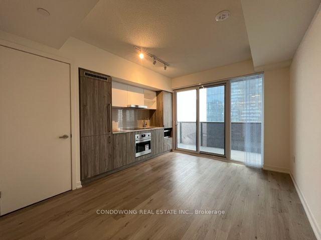 138 Downes St, unit 2110 for rent