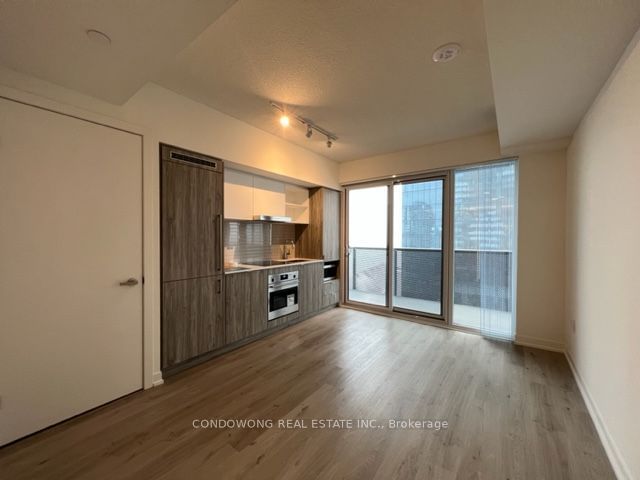 138 Downes St, unit 2110 for rent