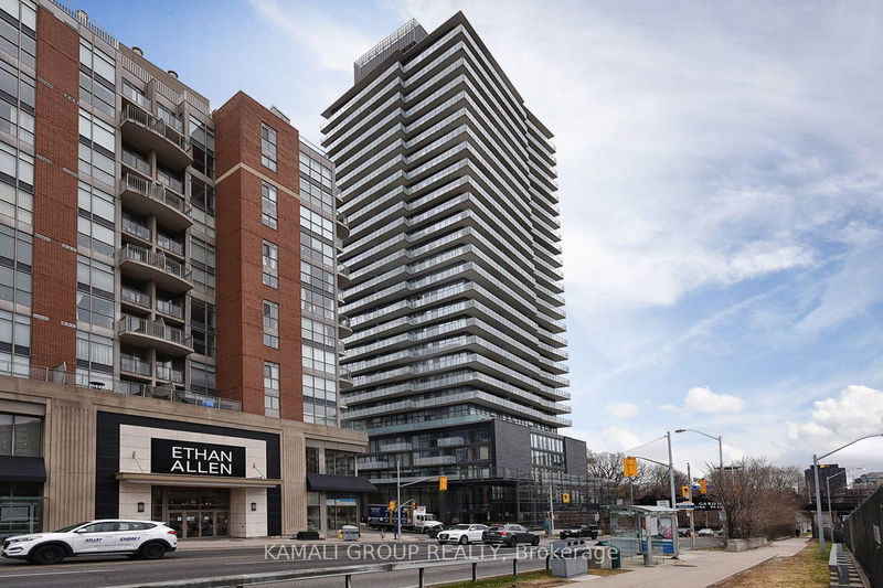 1815 Yonge St, unit 901 for rent