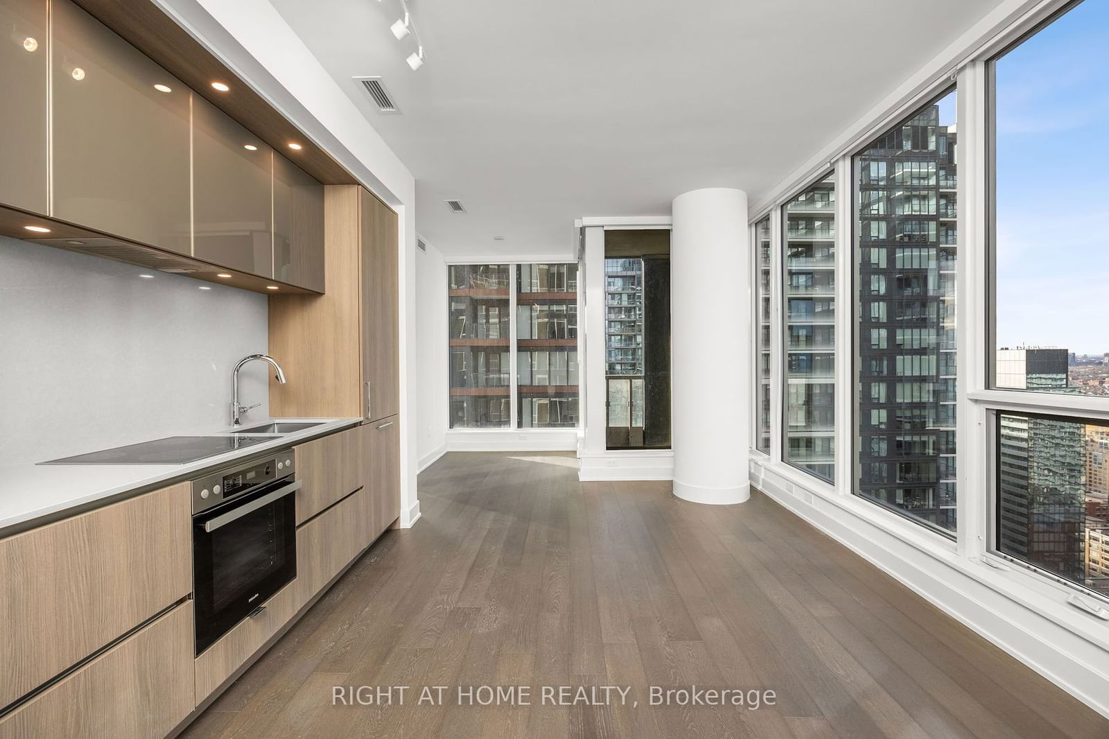 35 Mercer St, unit 3412 for rent