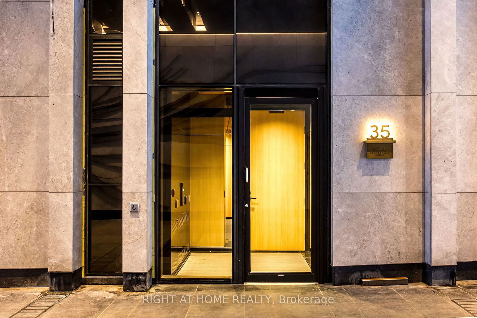 35 Mercer St, unit 3412 for rent