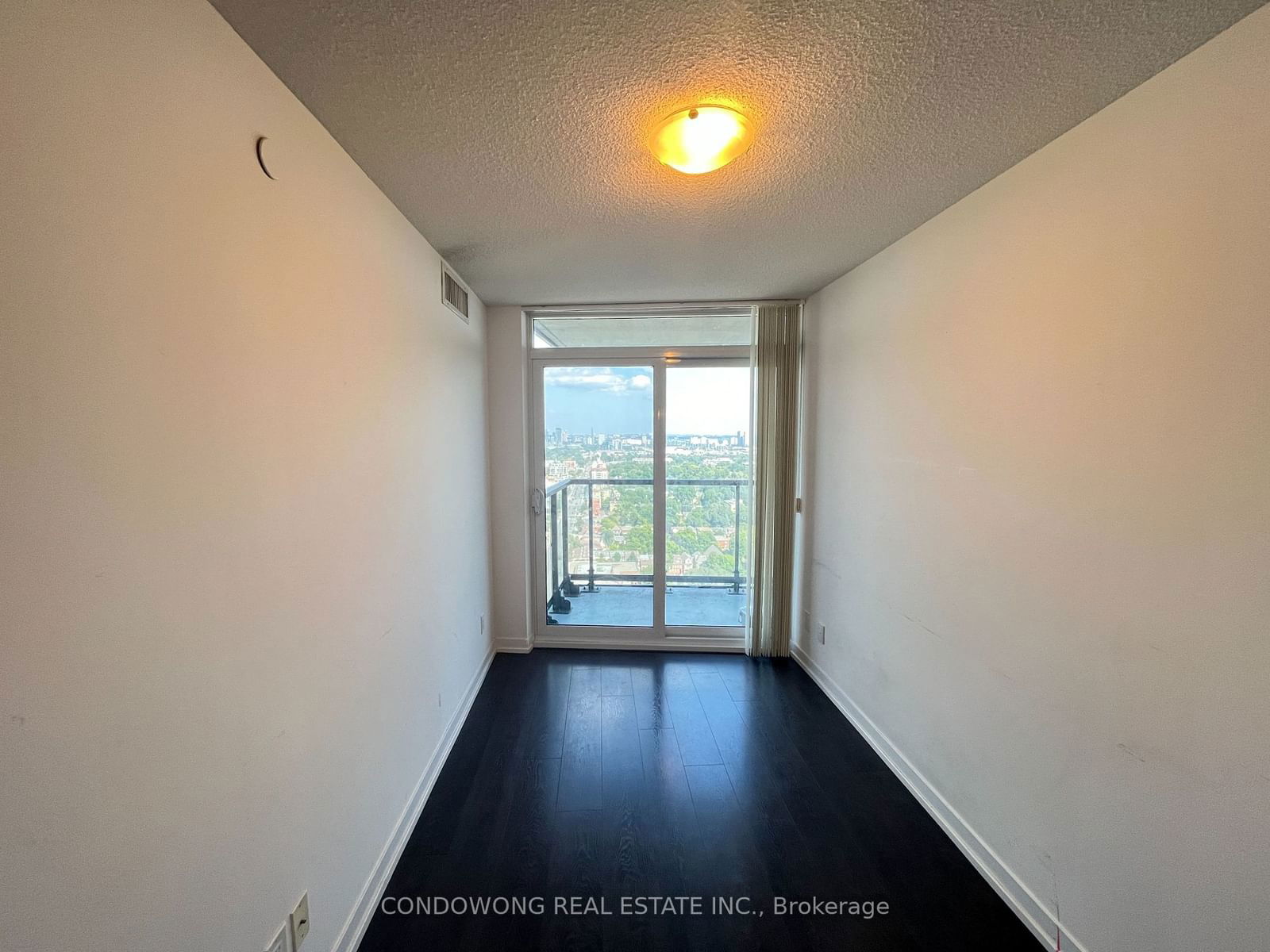 125 Redpath Ave, unit 3112 for rent