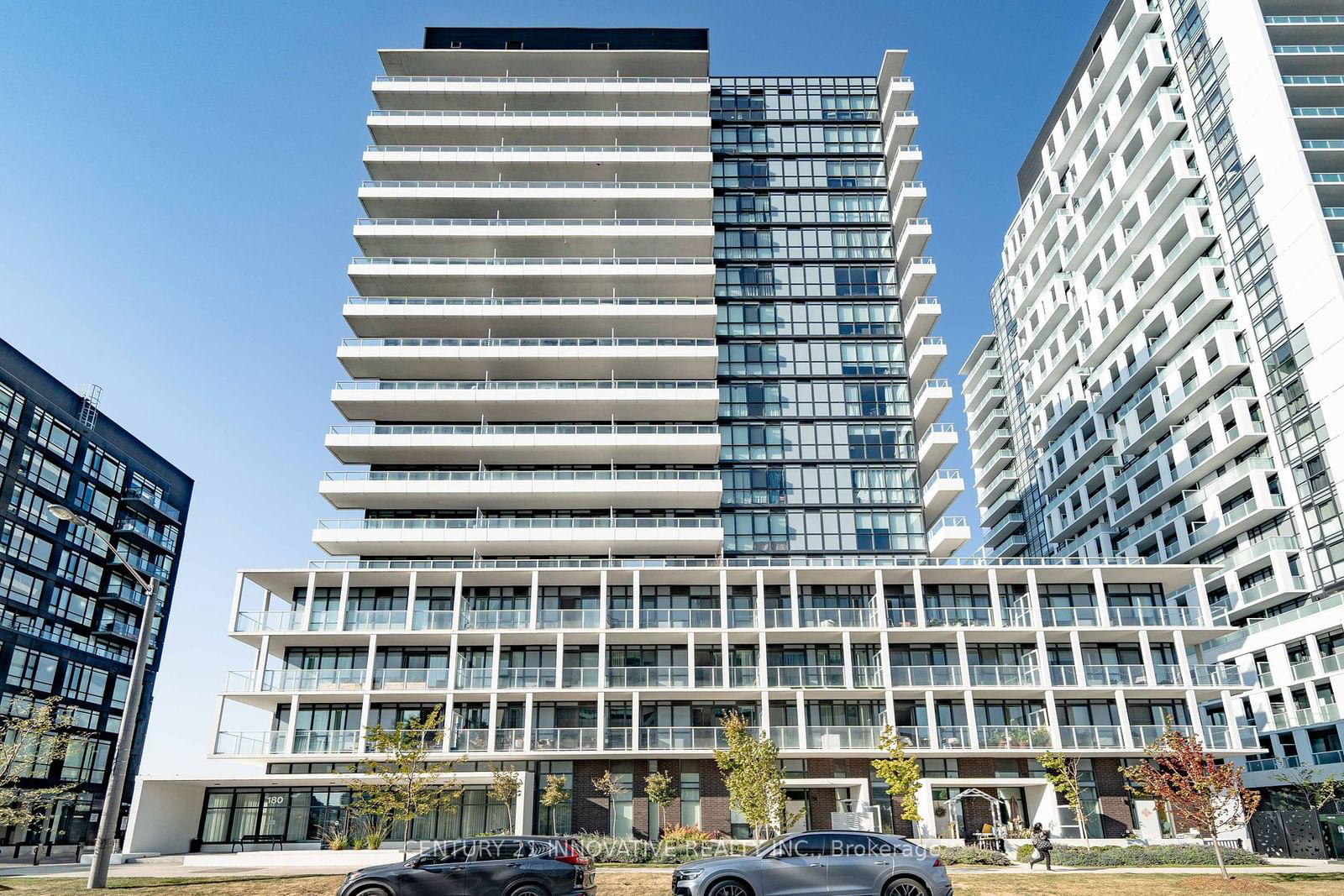 180 Fairview Mall Dr, unit 517 for rent