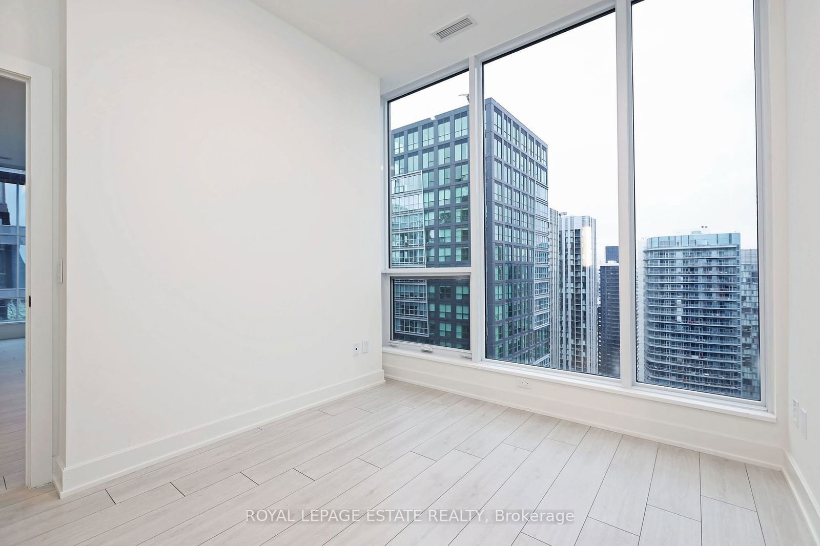 15 Mercer St, unit 4003 for sale