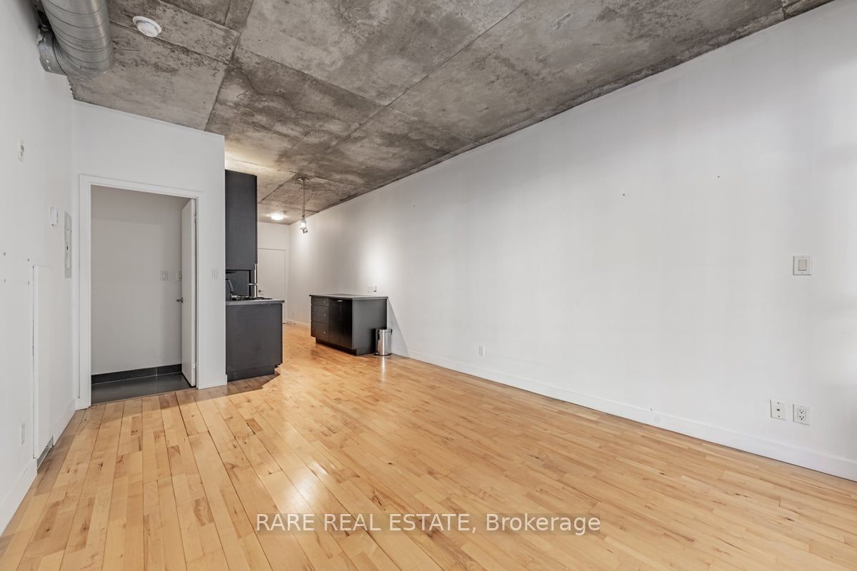 42 Camden St, unit 302 for sale