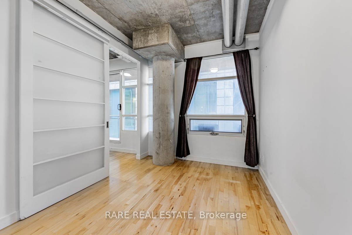 42 Camden St, unit 302 for sale