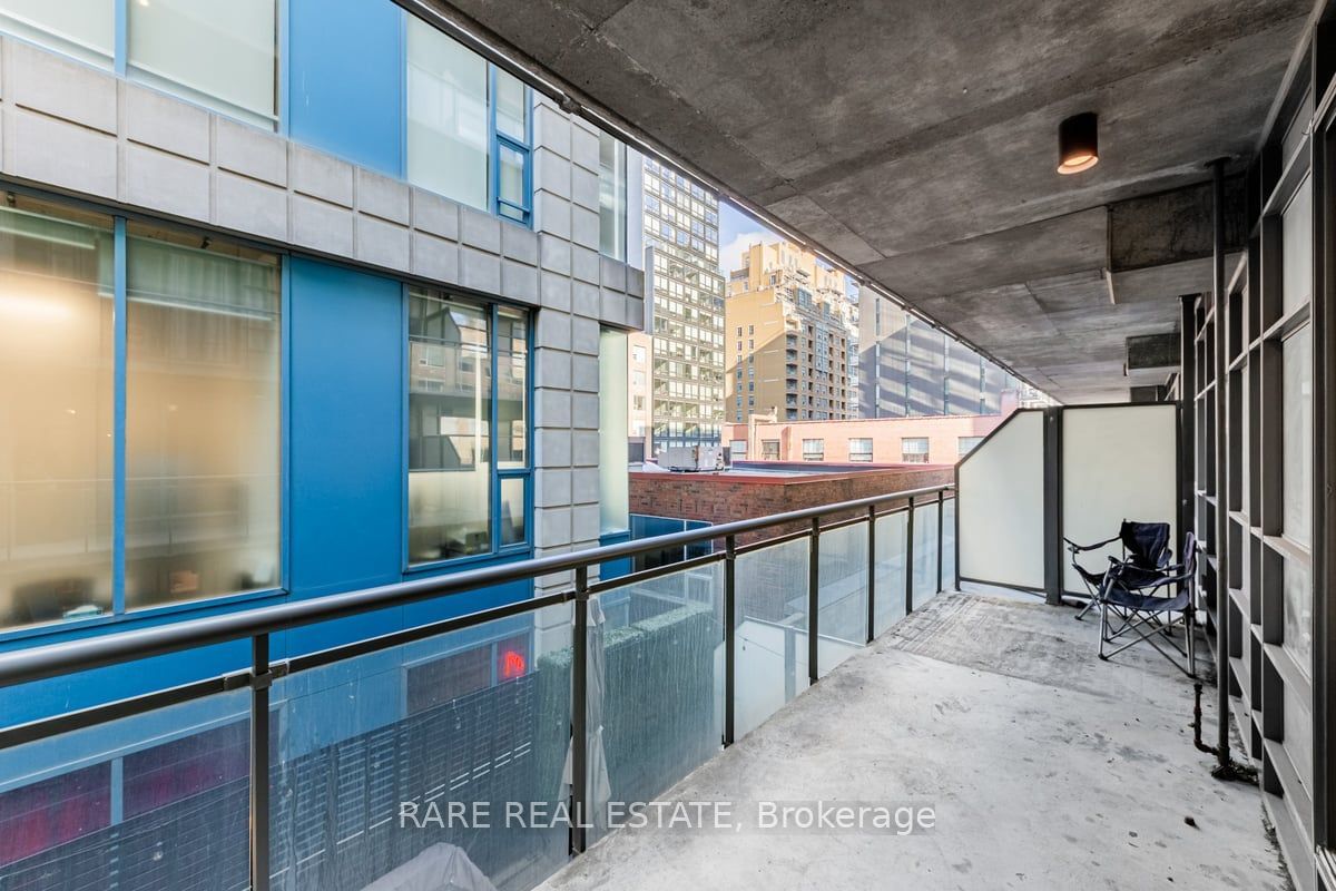 42 Camden St, unit 302 for sale