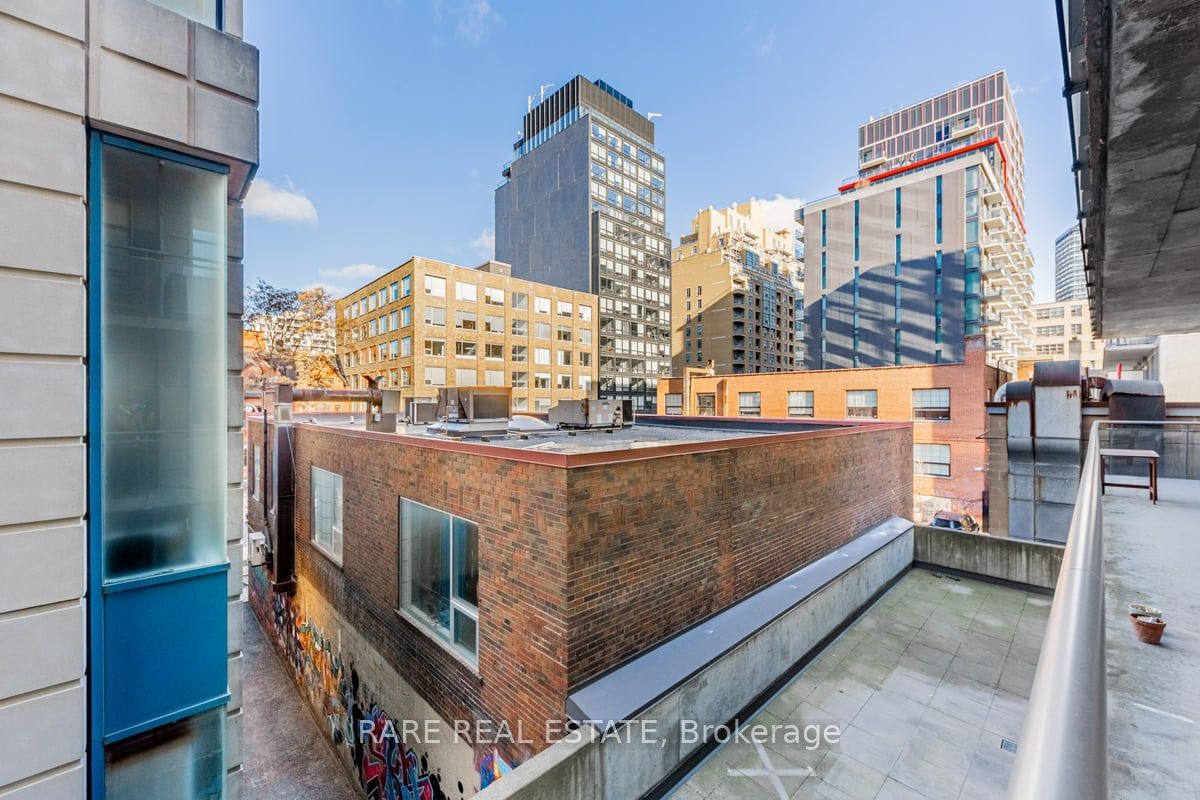 42 Camden St, unit 302 for sale