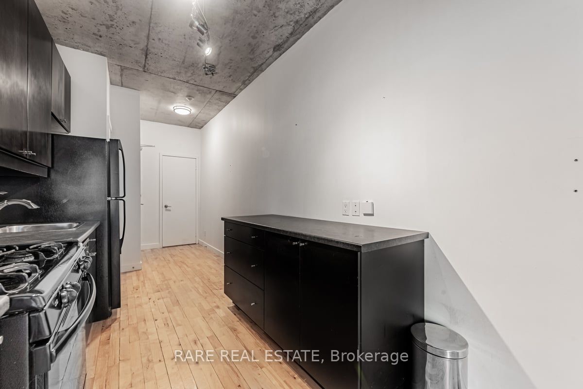 42 Camden St, unit 302 for rent