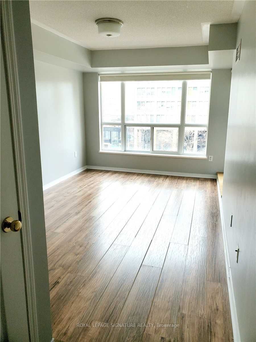 909 Bay St, unit 514 for rent