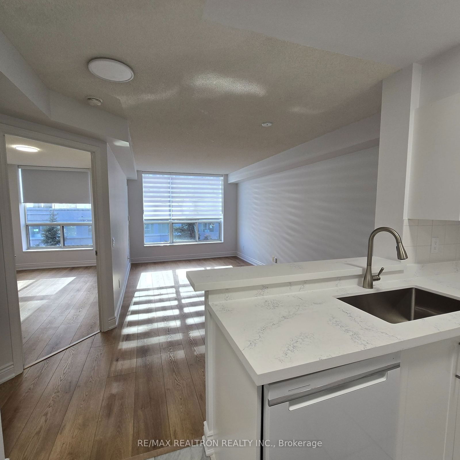 152 St Patrick St, unit 806 for rent