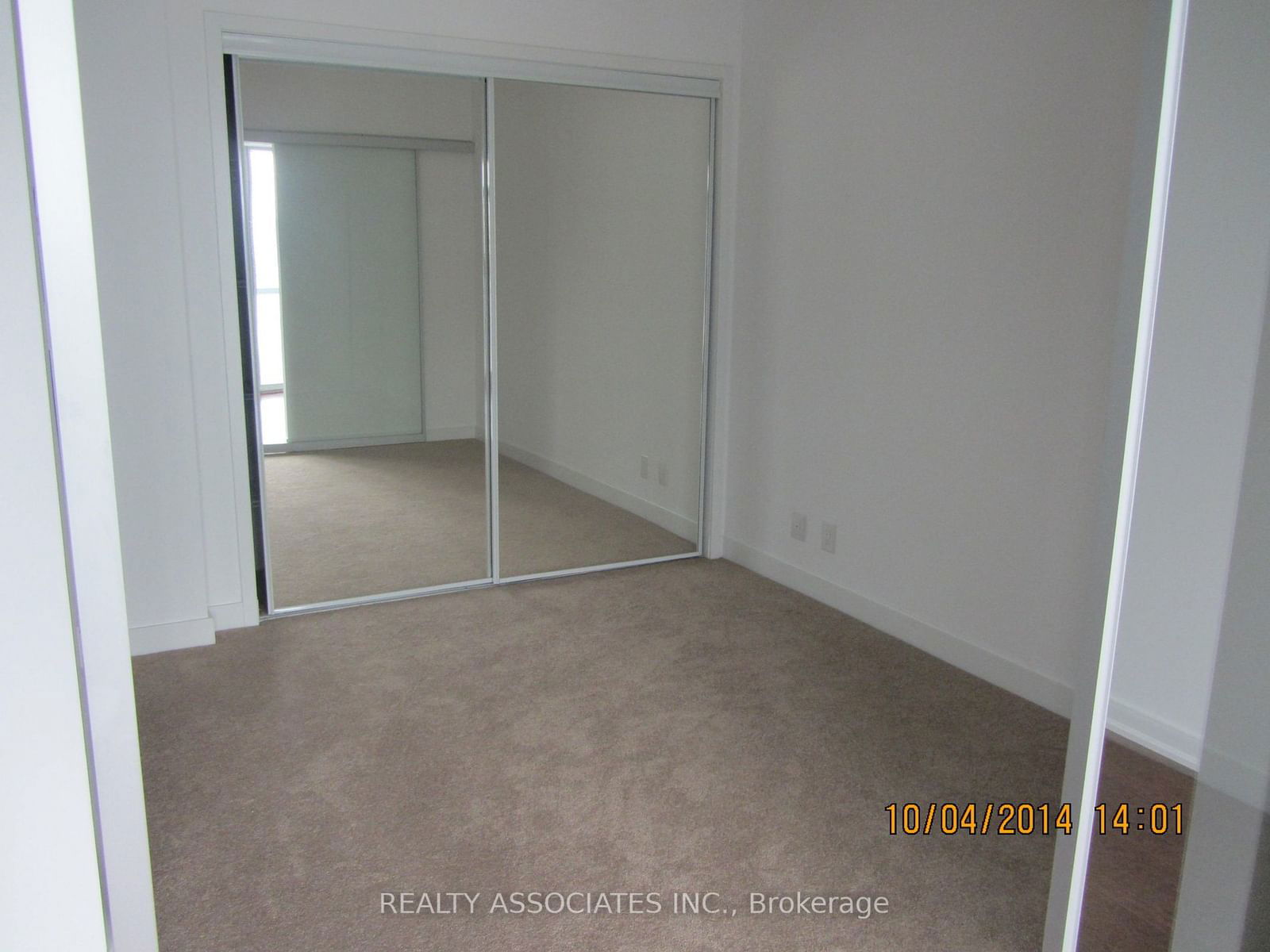 12 York St, unit 1701 for rent