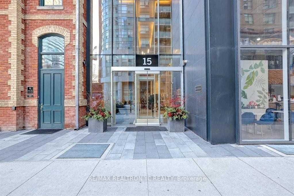 15 Grenville St, unit 2108 for rent